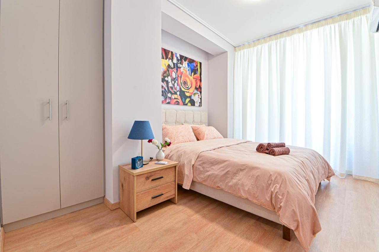 Beautiful New Apartment 5 Min From Piraeus Port Kültér fotó
